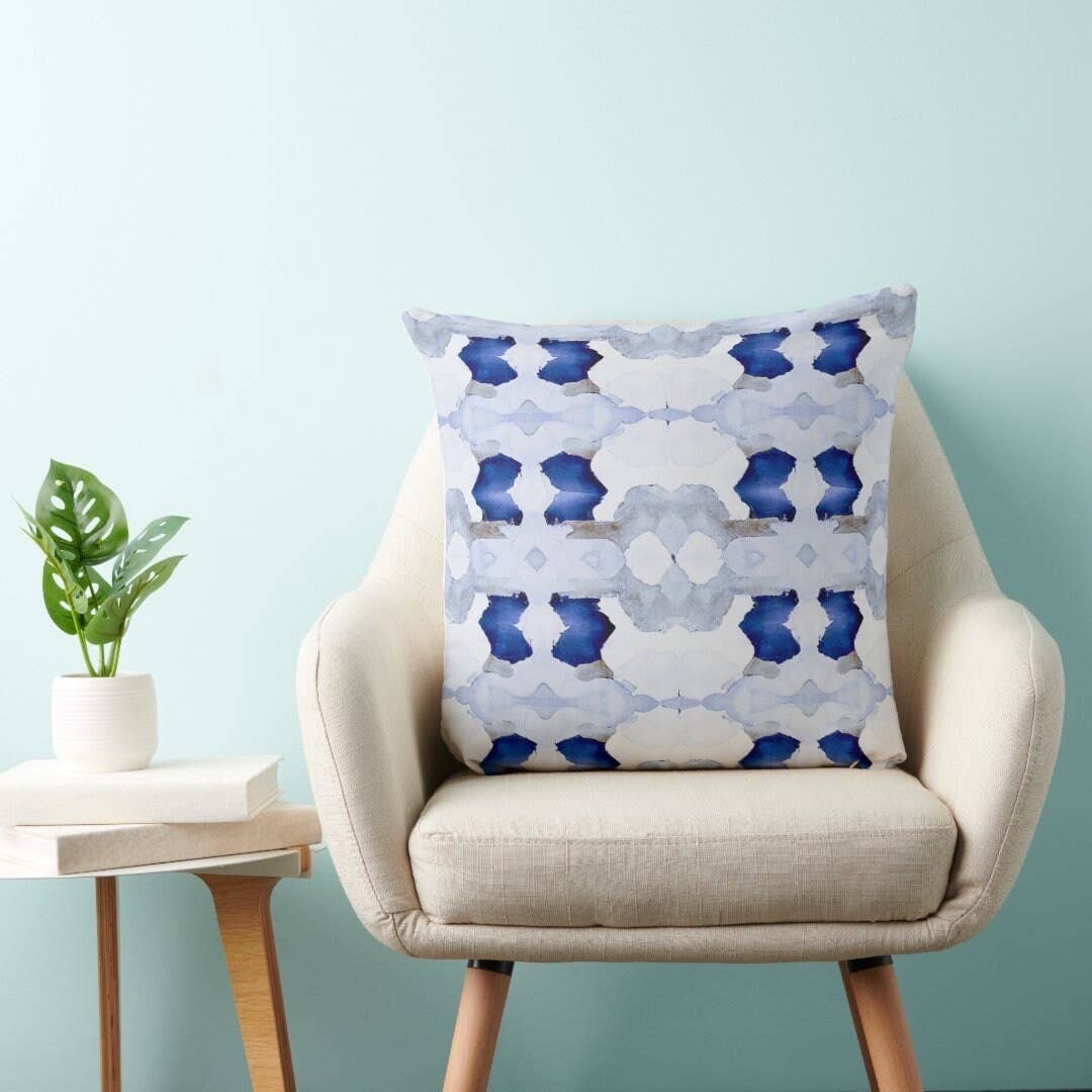 Mia Decorative Abstract Mid-Century Art Throw Pillow: 18x18