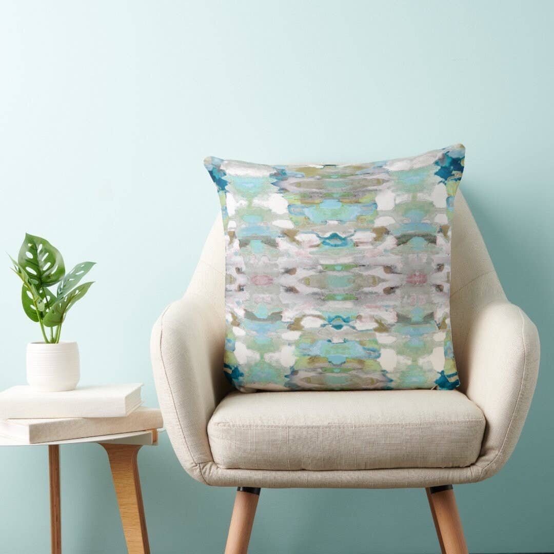 Layla Decorative Abstract Modern Art Throw Pillow: 18x18