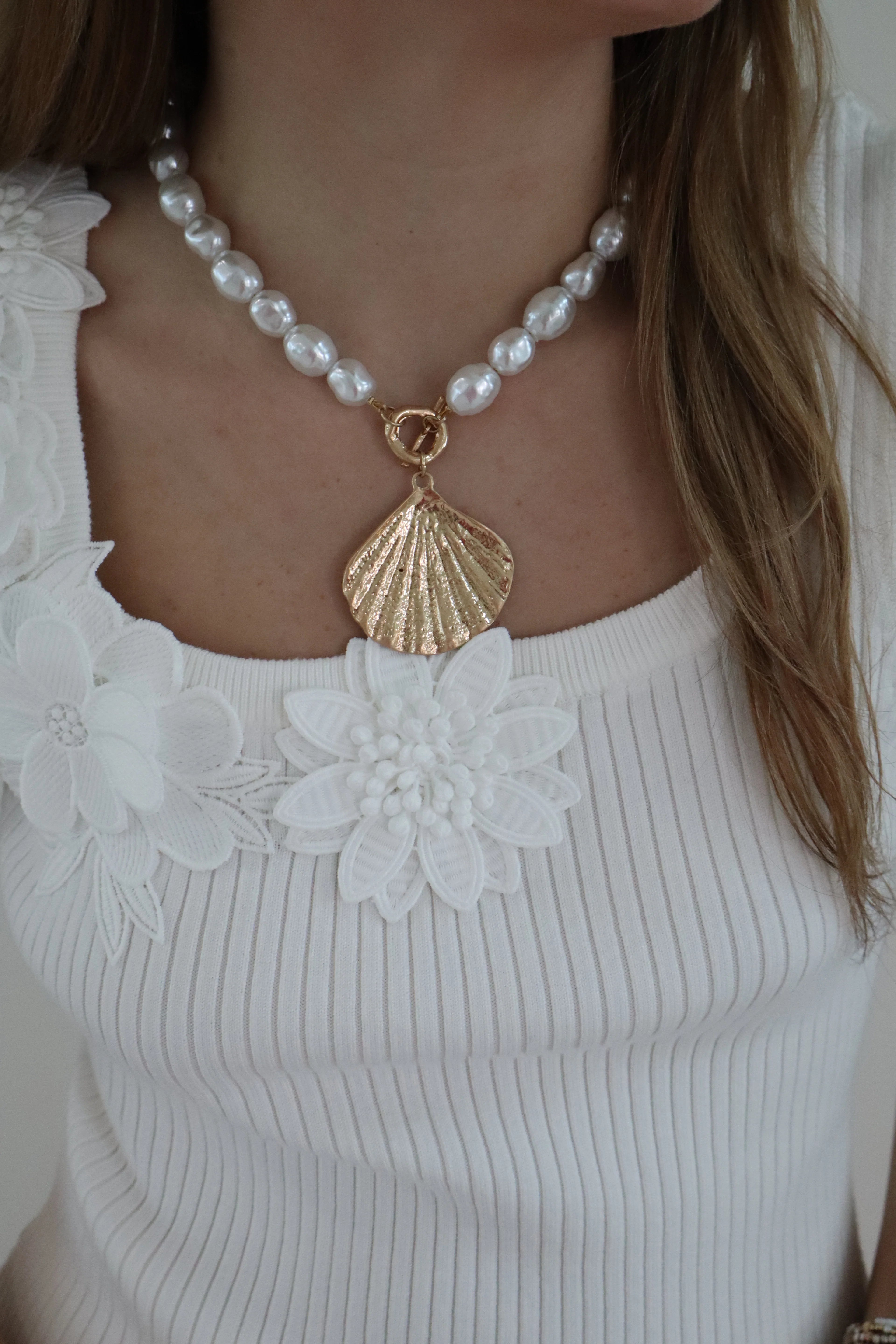 Freshwater Pearl Shell Necklace
