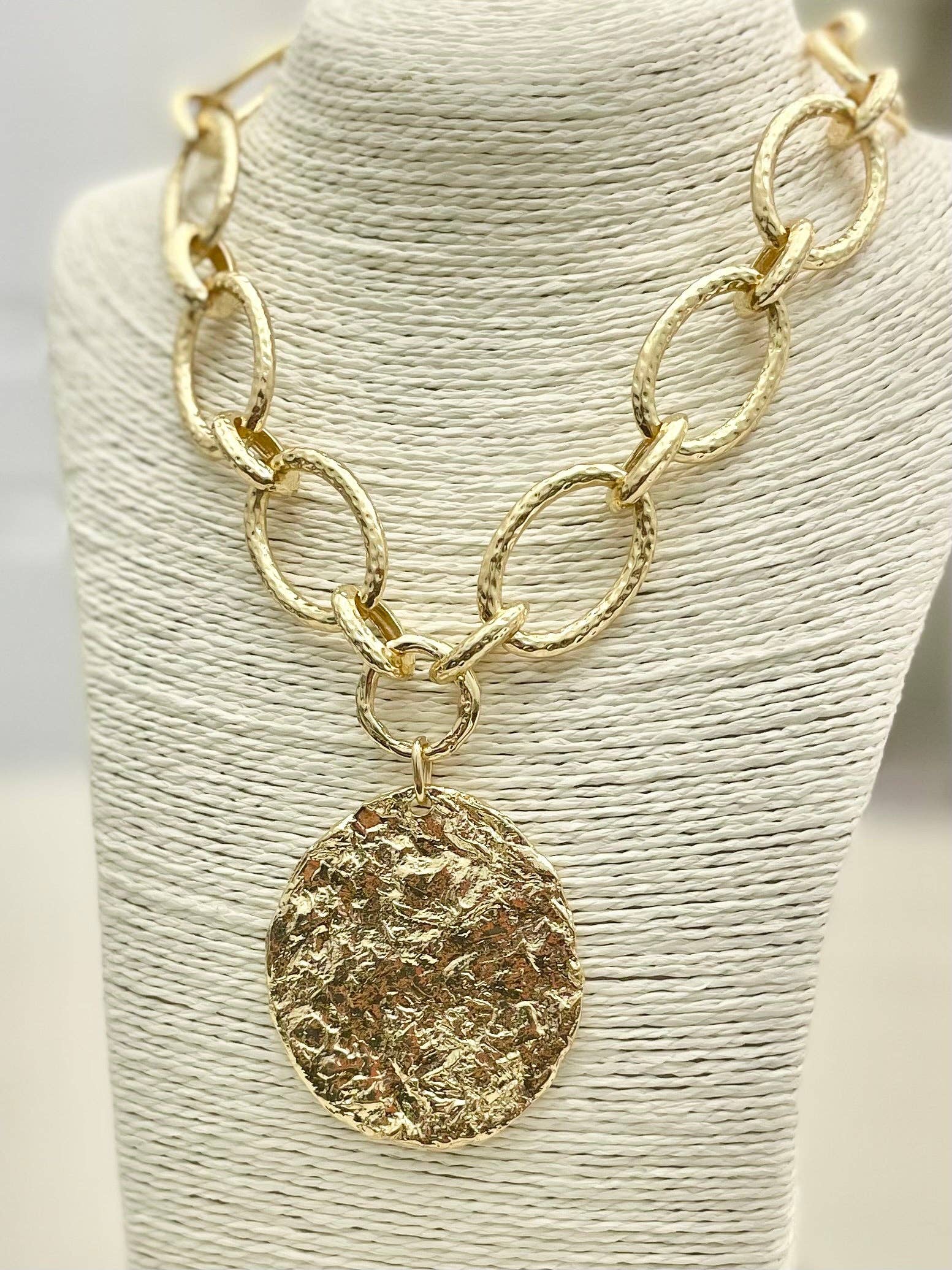 Hammered Pendant Gold Chain Necklace