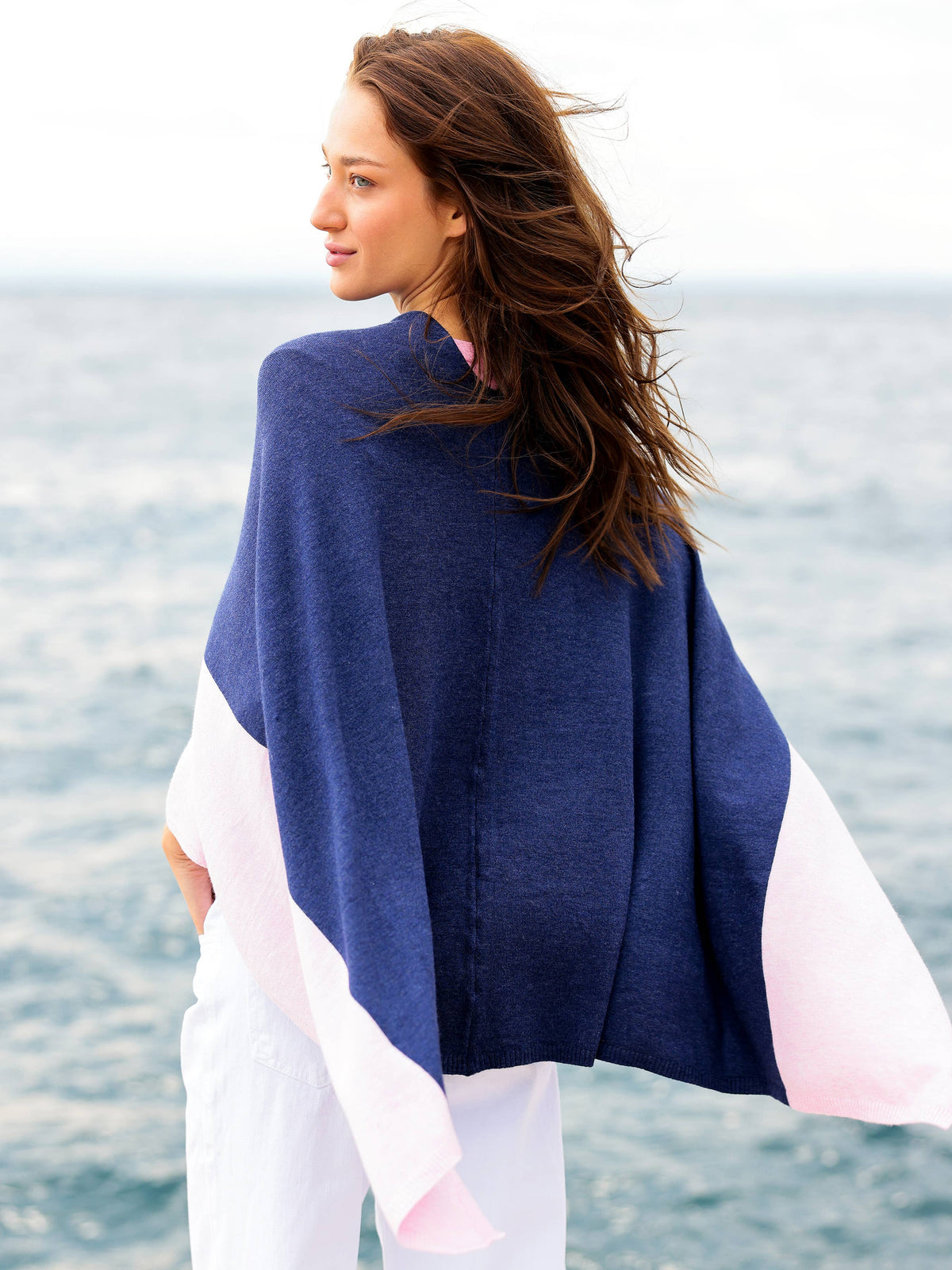 Madeleine Travel Poncho: Navy
