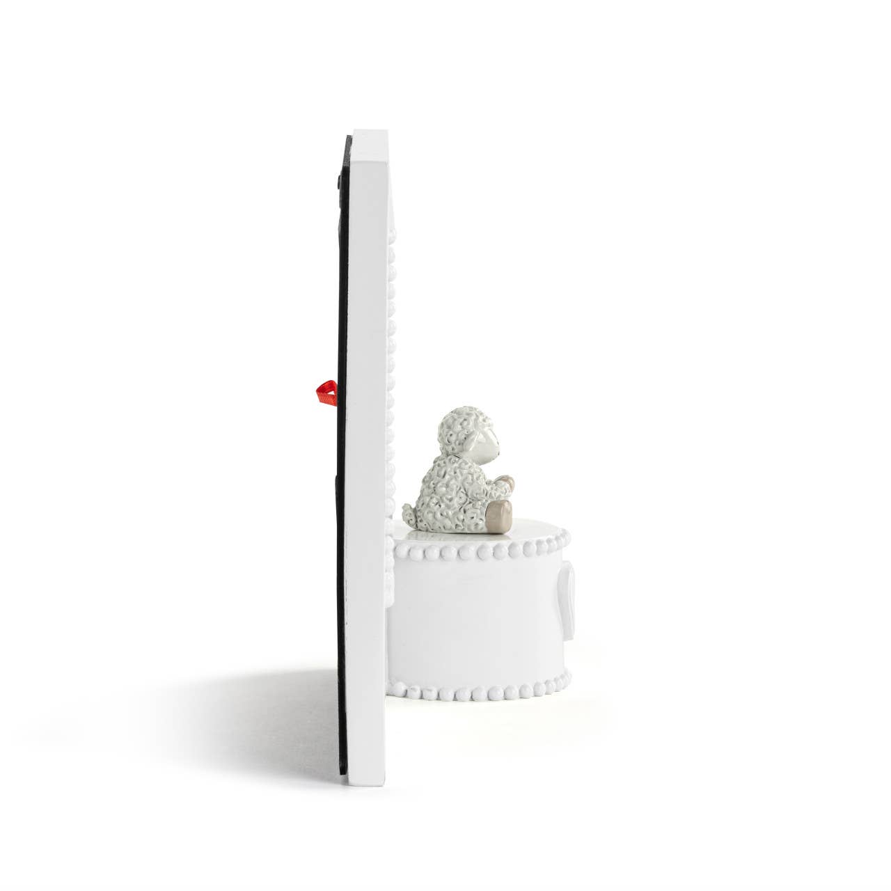 Jesus Loves Me Cream Lamb Musical Frame