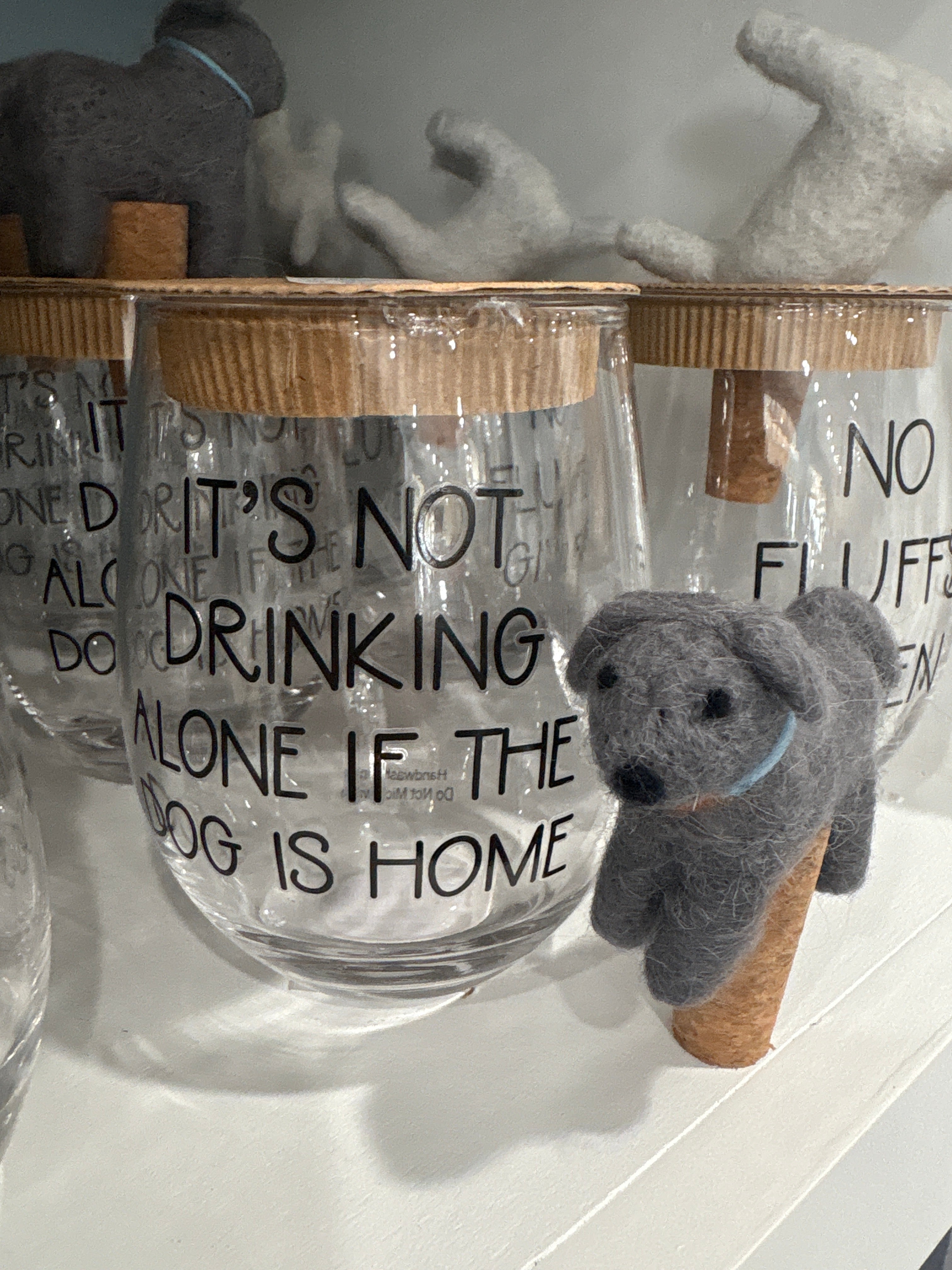 It’s not drinking alone -Topper Set