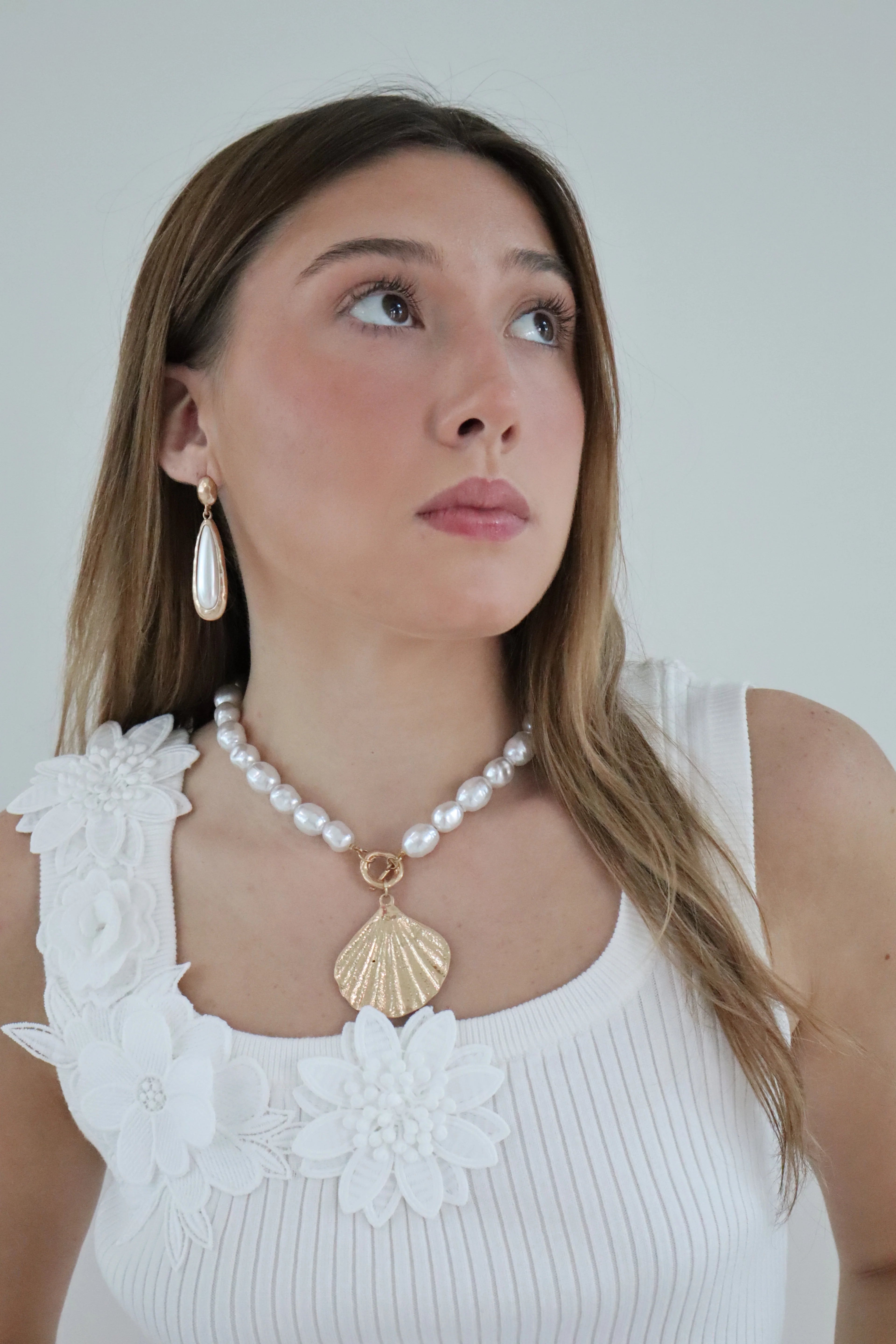 Freshwater Pearl Shell Necklace
