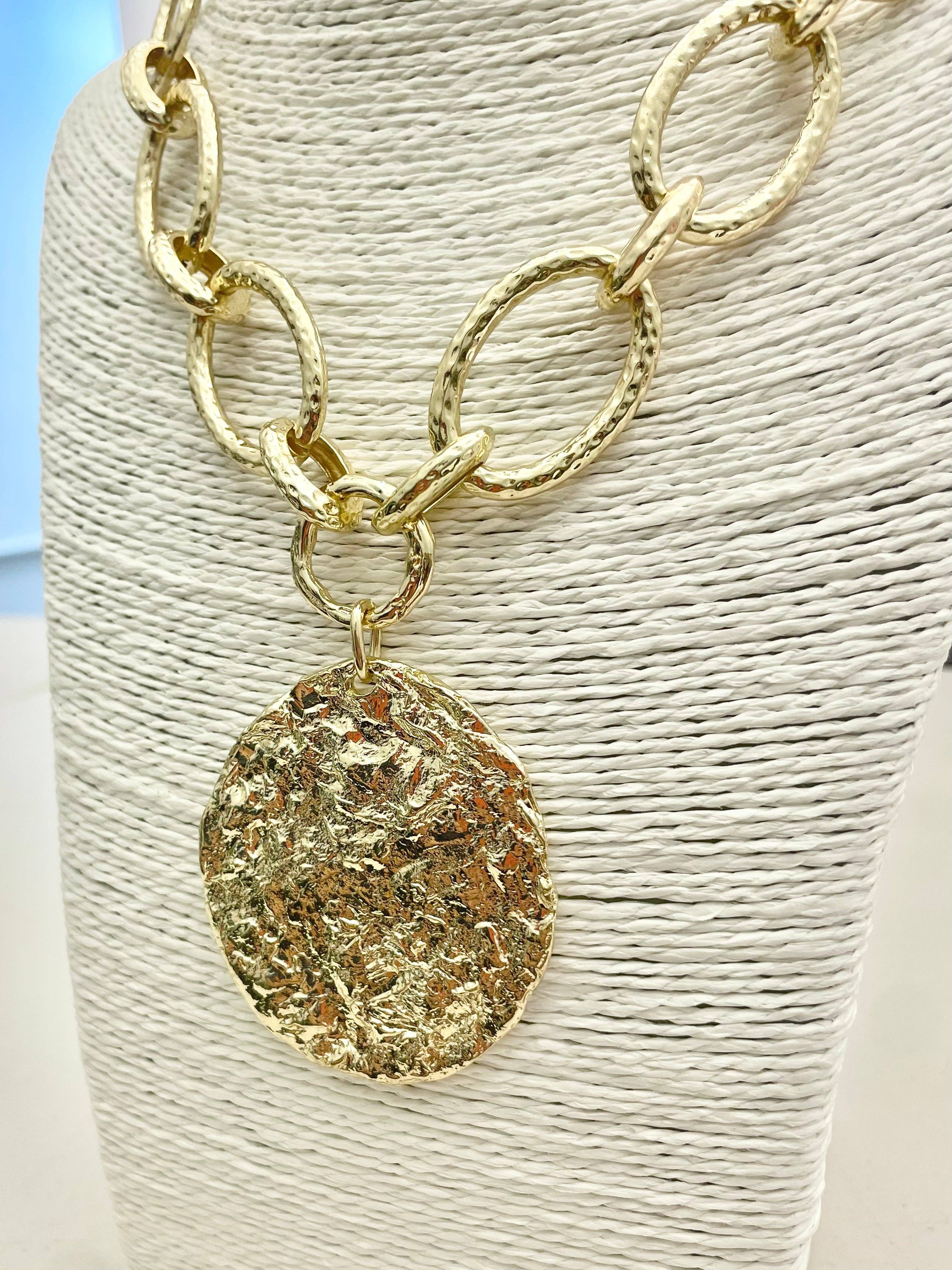 Hammered Pendant Gold Chain Necklace